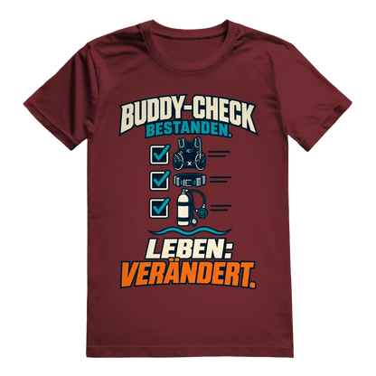 Buddy-Check Bestanden T-Shirt – Checklisten Statement Shirt