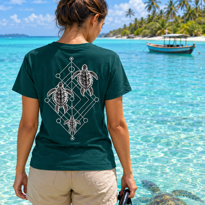 Sea Turtle Trio T-Shirt – Minimalistisches Ocean-Art-Shirt