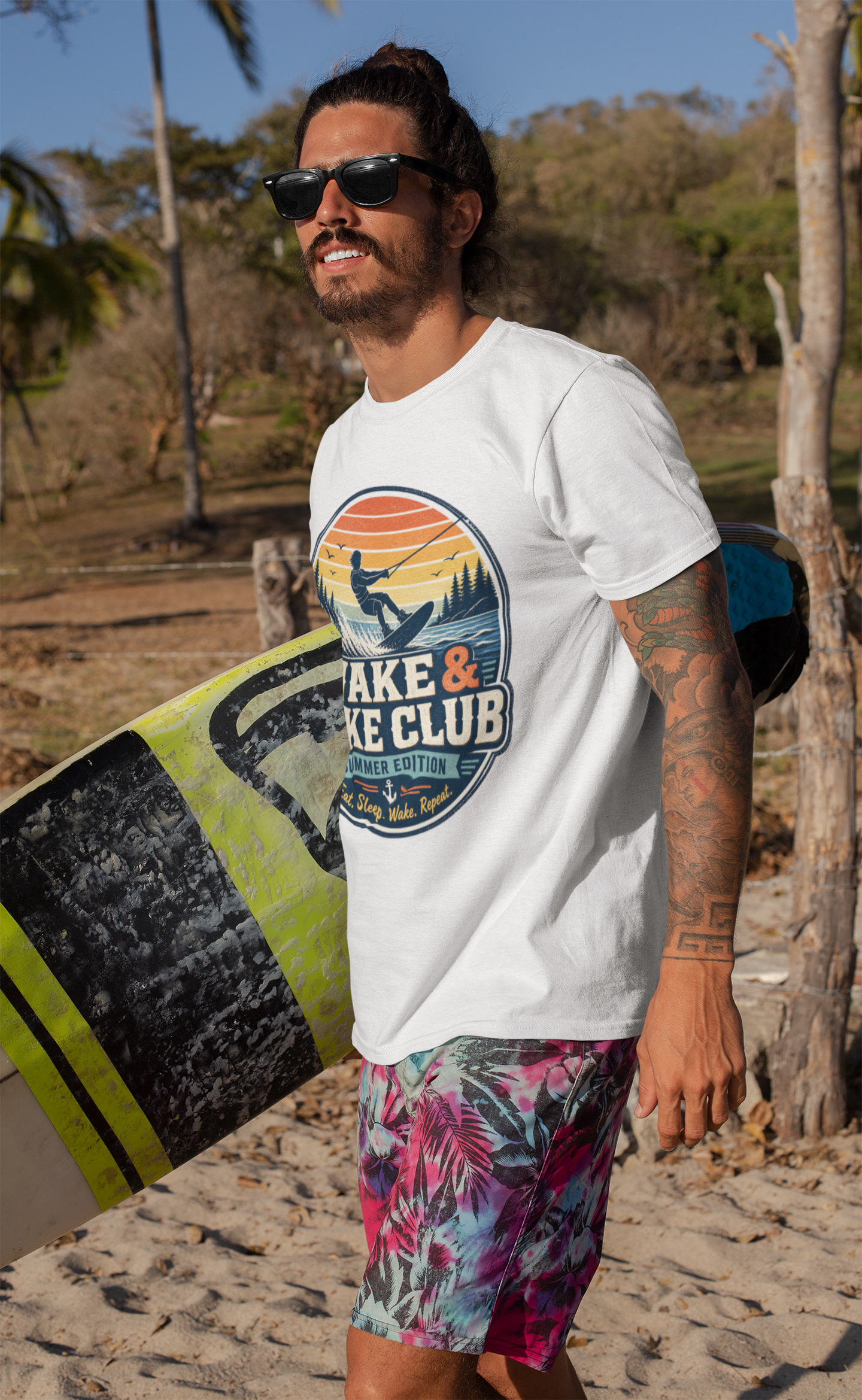 "Wake & Lake Club" T-Shirt